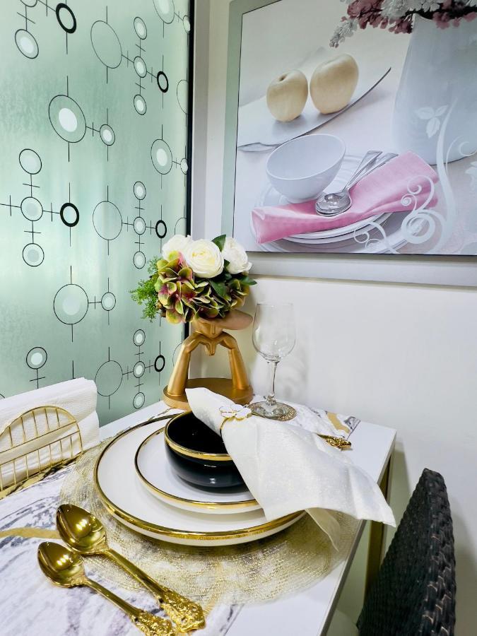 Azure Urban Residences - The Paris Hilton Club * Manila