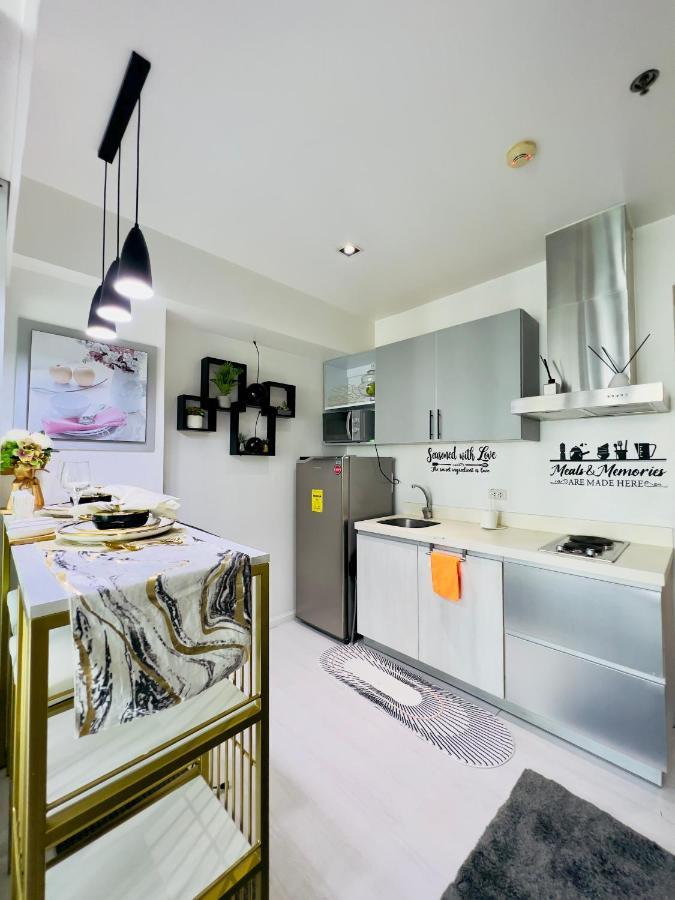 Azure Urban Residences - The Paris Hilton Club Apartment